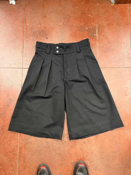 RESIDENT SHORTS